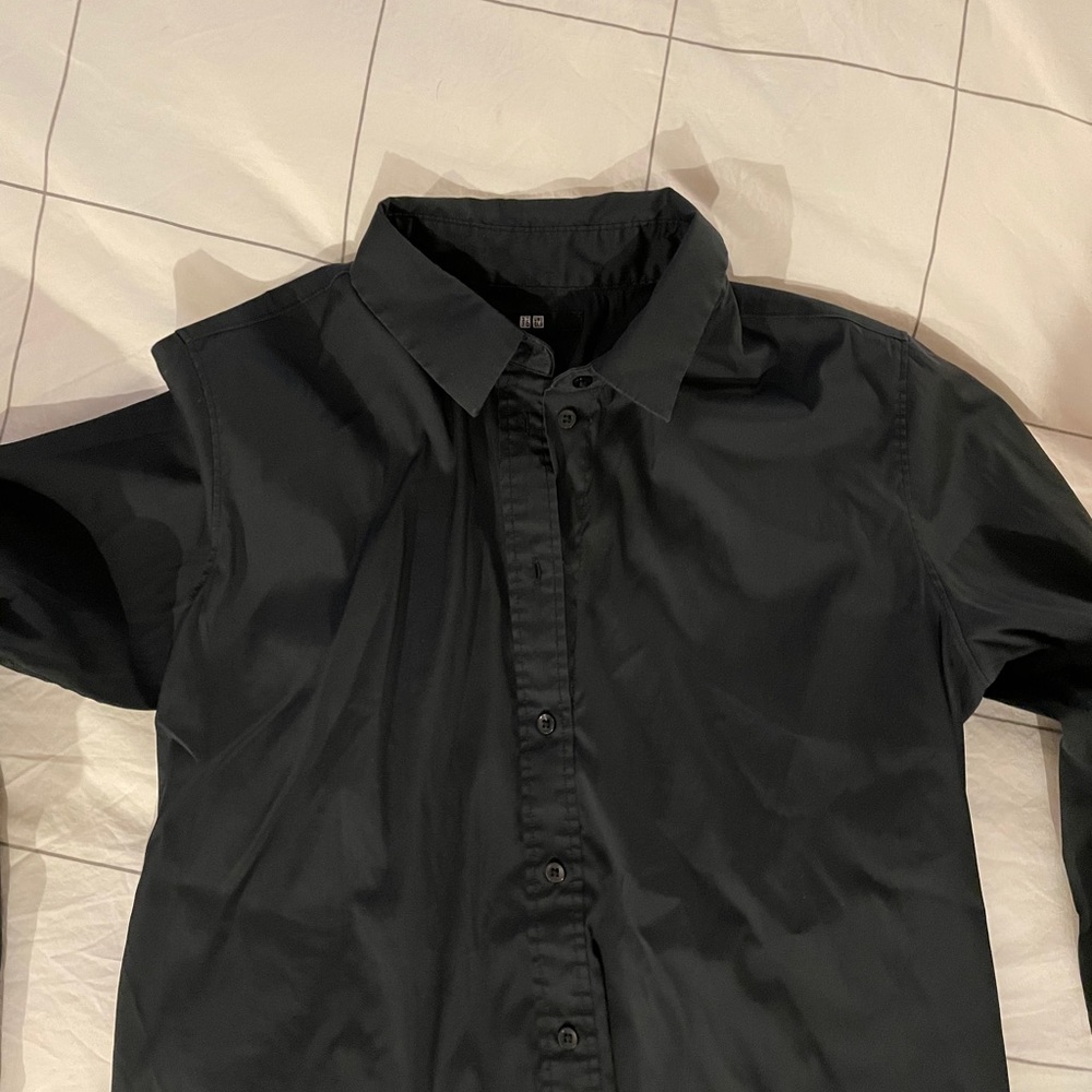 Uniqlo button up